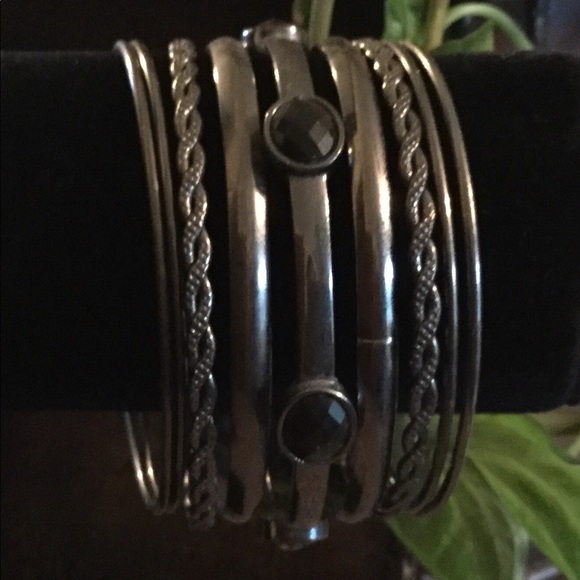 Rock Chic Jewelry Set - Picture 3 of 7